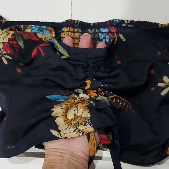 2 Piece Outfit   - Picture 14 of 16